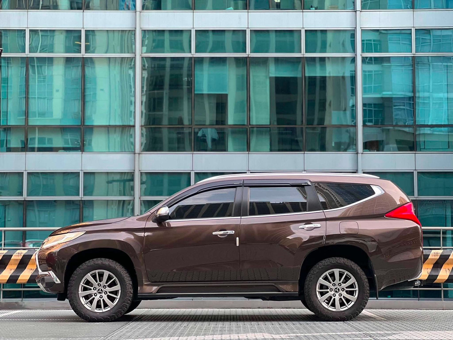 2016 Mitsubishi Montero 2.5 GLS Premium, Automatic, Diesel