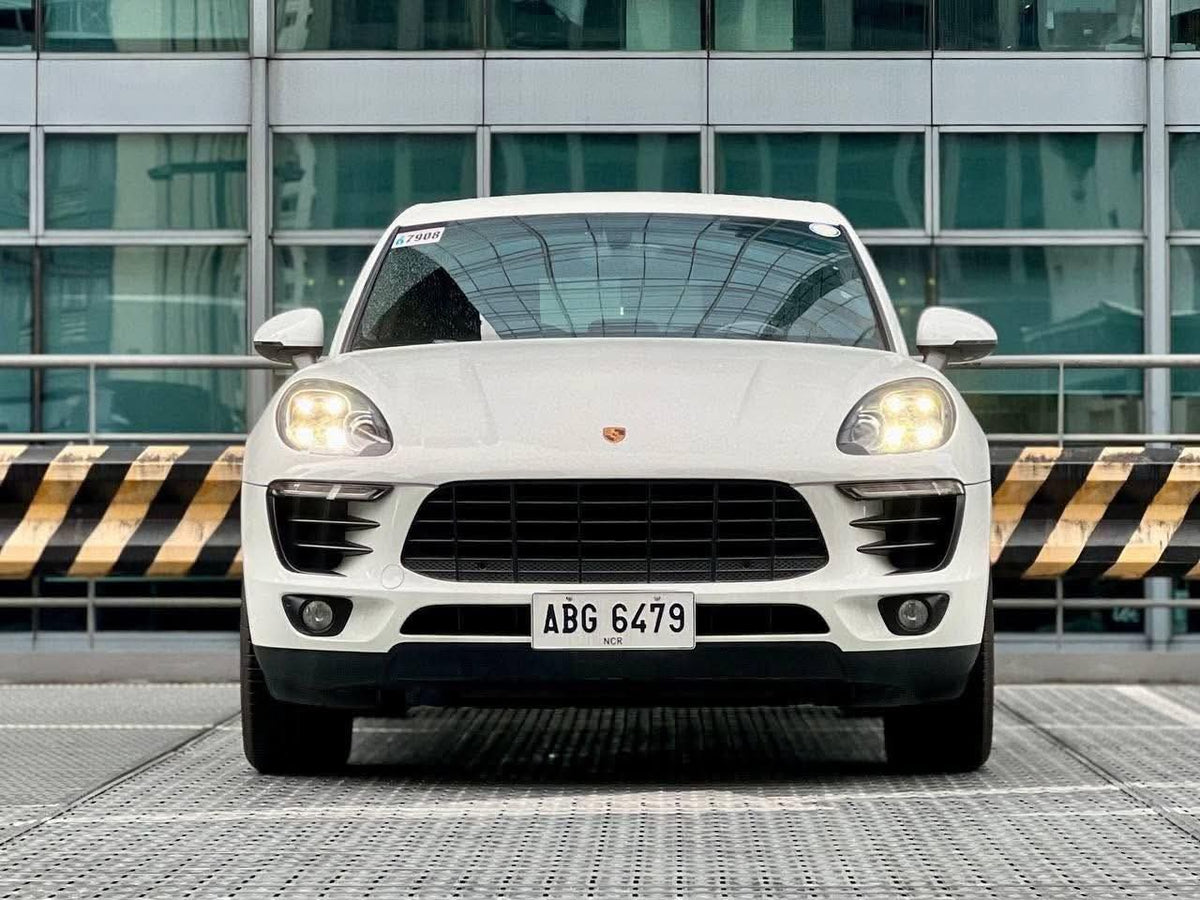 2015 Porsche Macan 2.0 Turbocharged AWD, Automatic, Gas