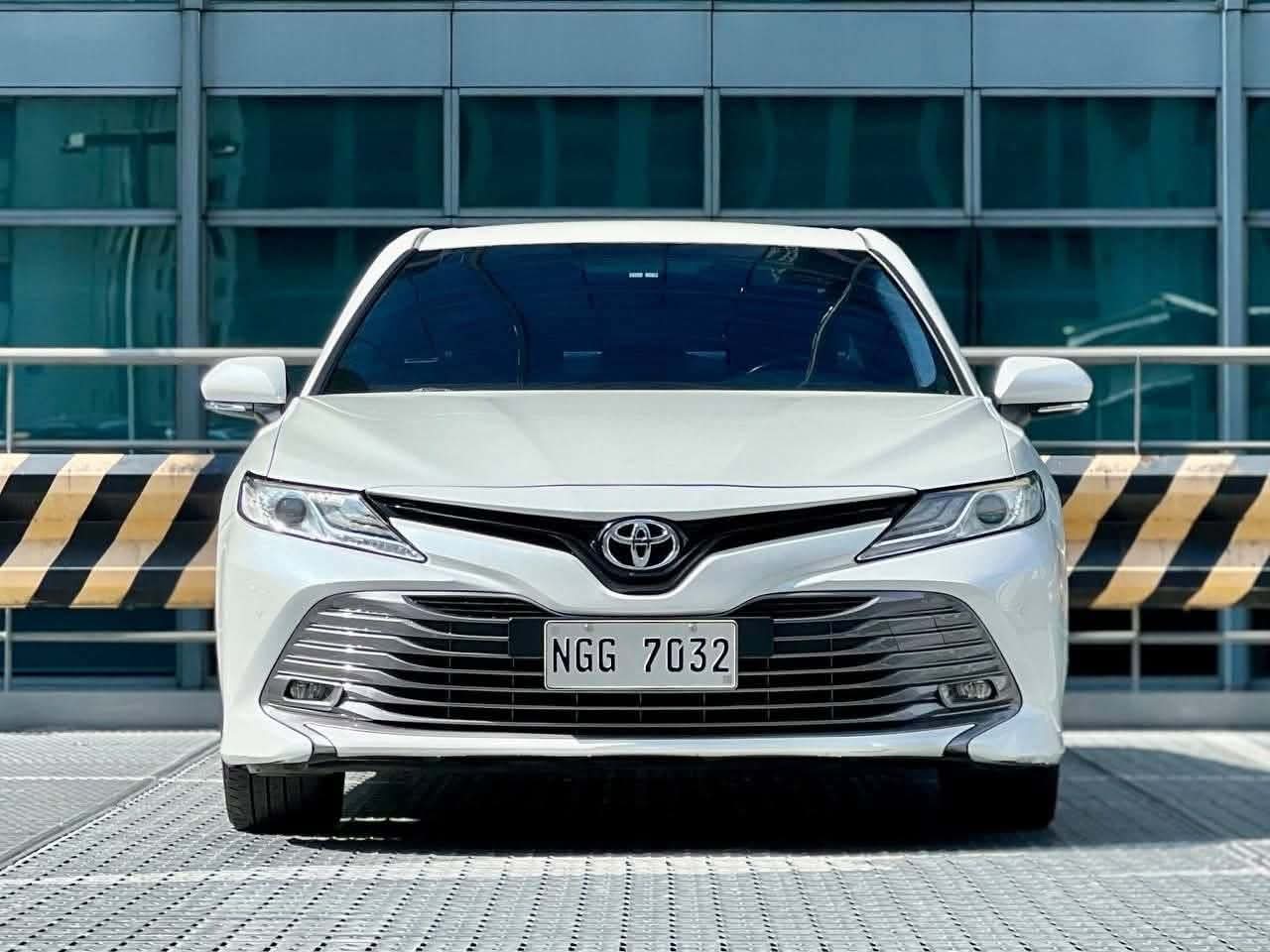 2020 Toyota Camry 2.5 V, Automatic, Gas