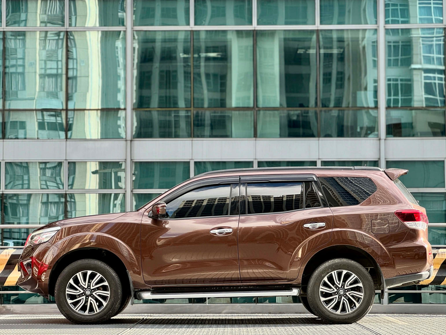 2020 Nissan Terra VL 4x2 2.5, Automatic, Diesel