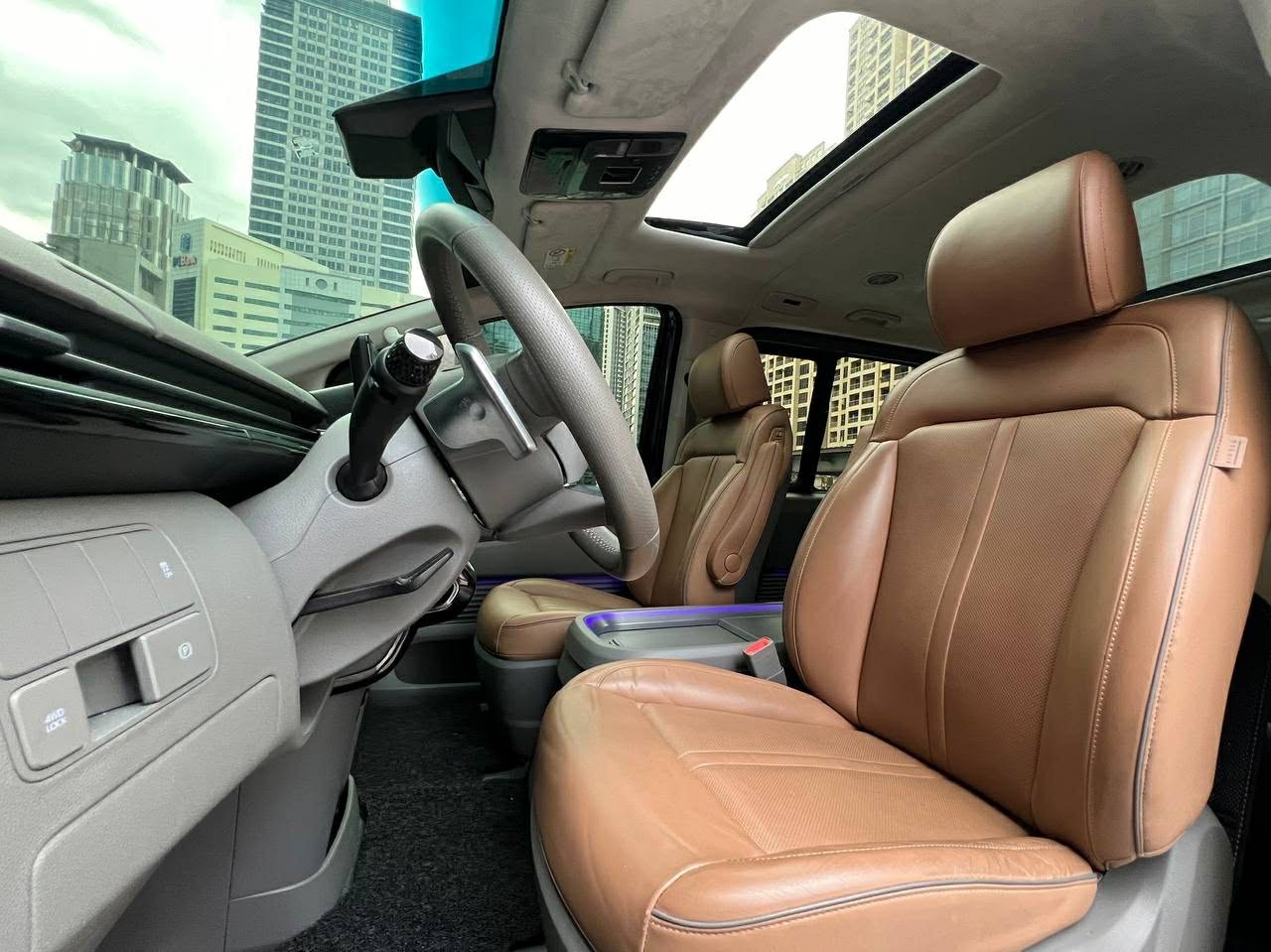 2023 Hyundai Staria Premium+ AWD 2.2, Automatic, Diesel