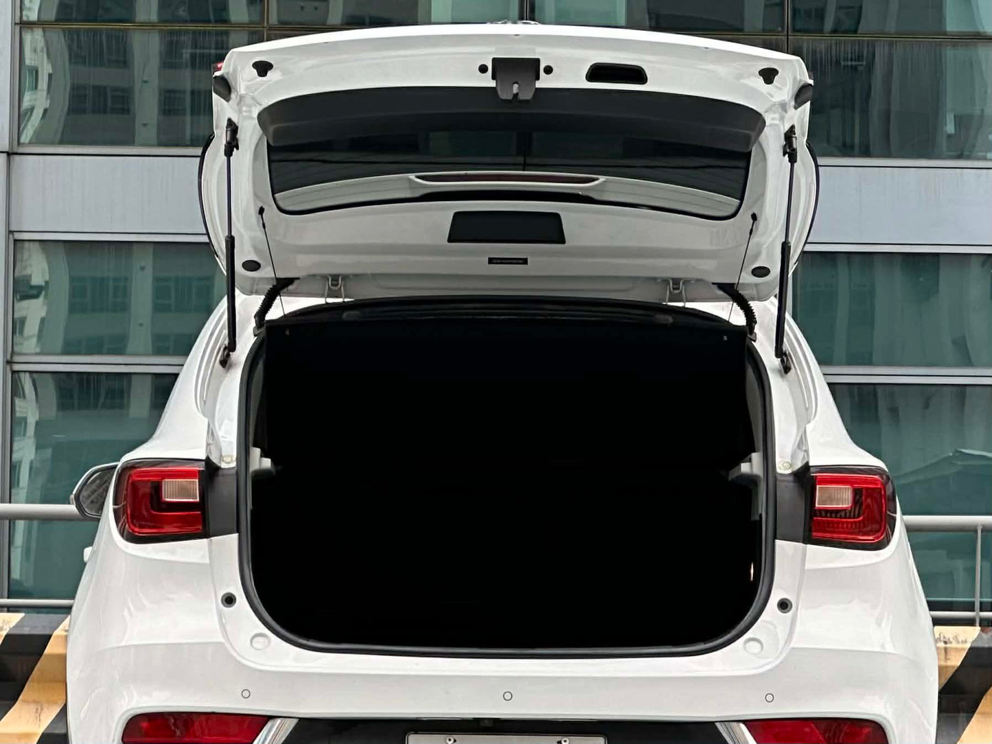 2023 MG ZS 1.5 ALPHA, Automatic, Gas