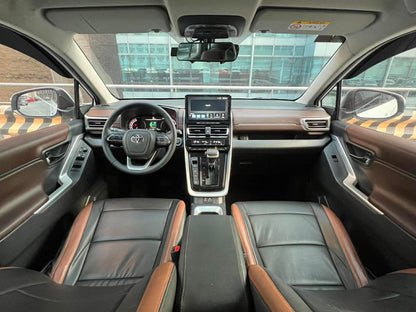 2024 Toyota Innova Zenix 2.0 V, Automatic, Gas