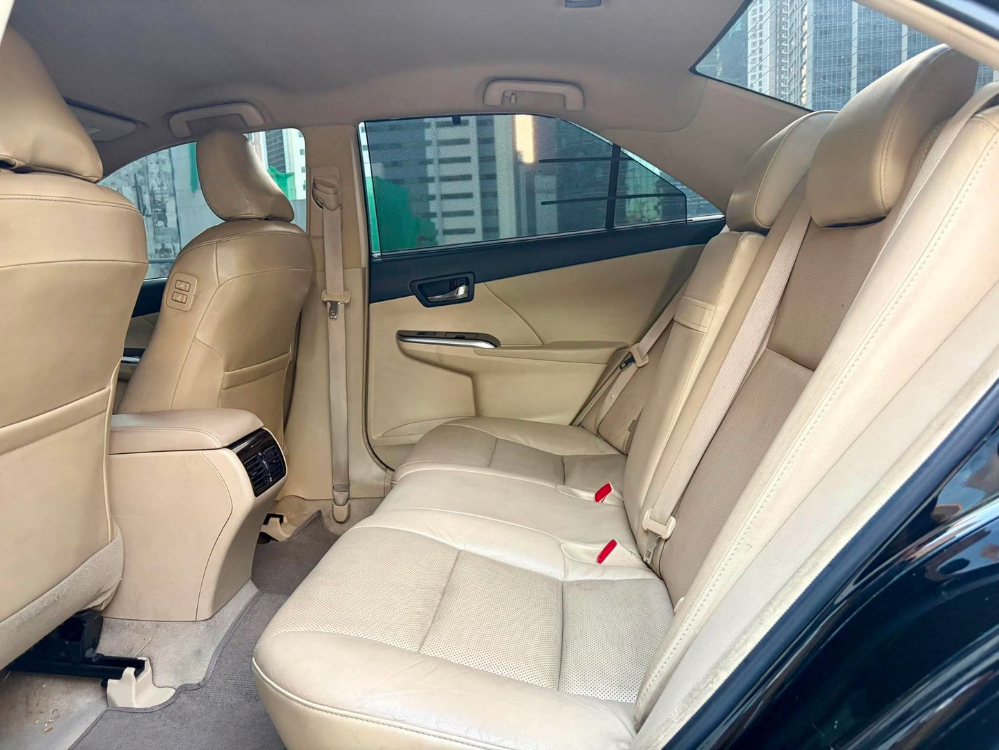 2018 Toyota Camry 2.5 V, Automatic, Gas