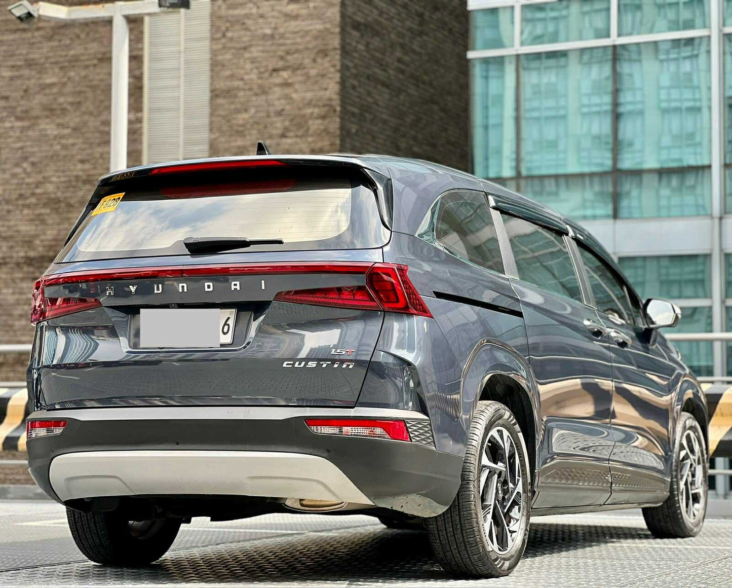 2024 Hyundai Custin 1.5T Premium, Automatic, Gas