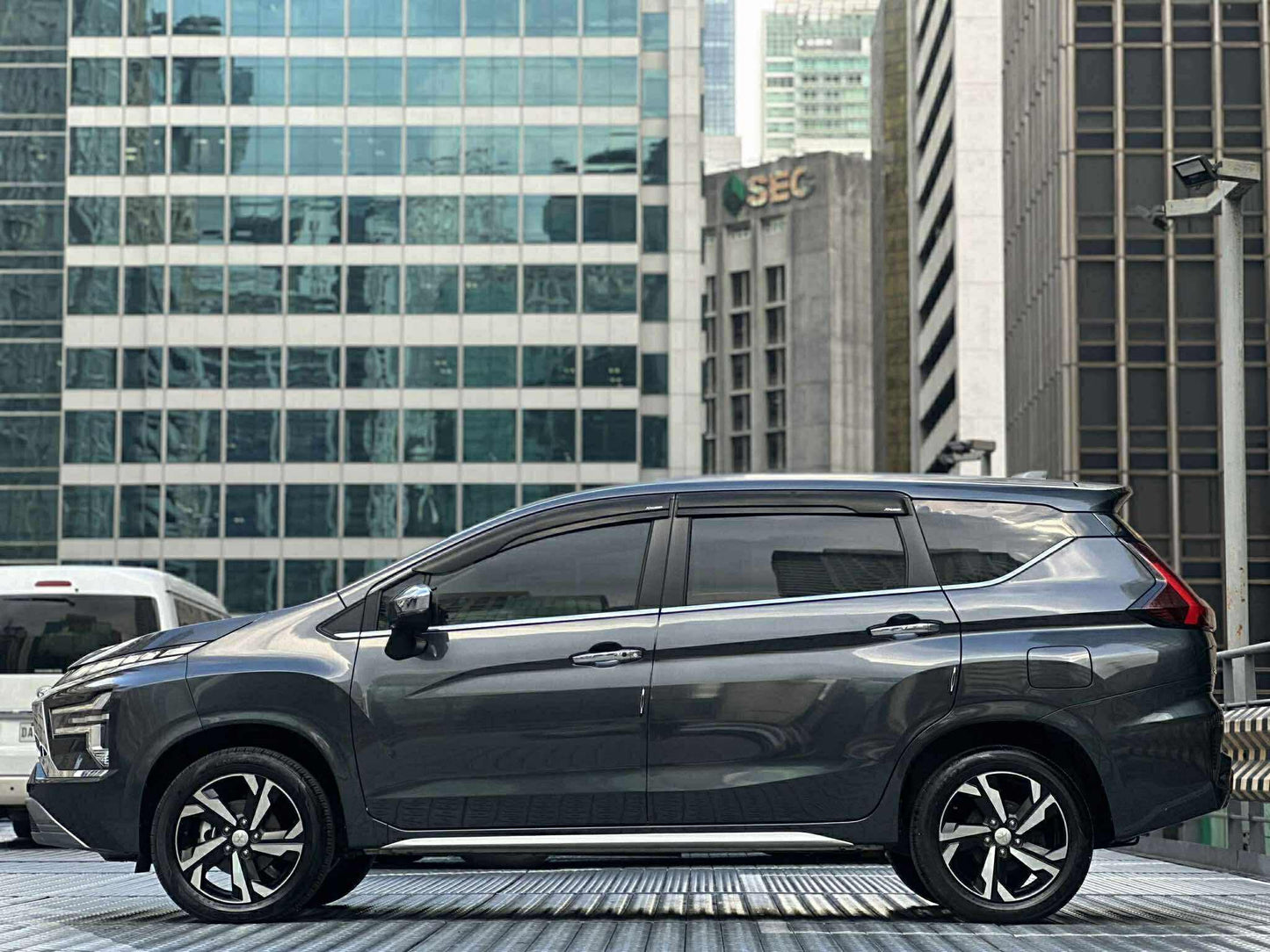 2025 Mitsubishi Xpander 1.5 GLS 2WD, Automatic, Gas