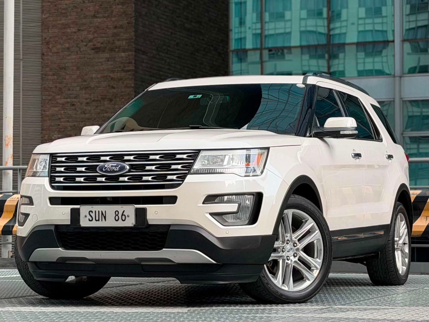 2016 Ford Explorer 2.3 Ecoboost 4x2, Automatic, Gas