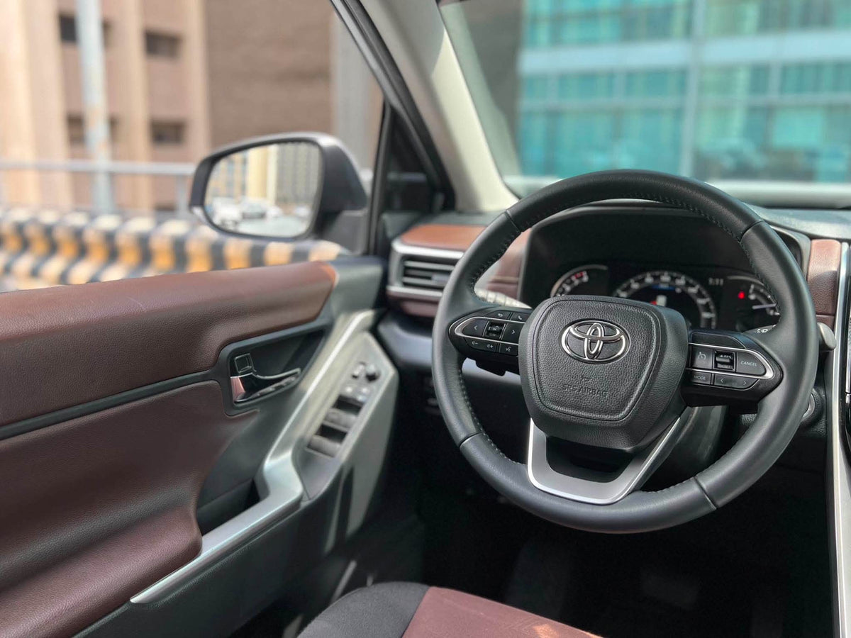 2023 Toyota Innova Zenix 2.0 V, Automatic, Gas