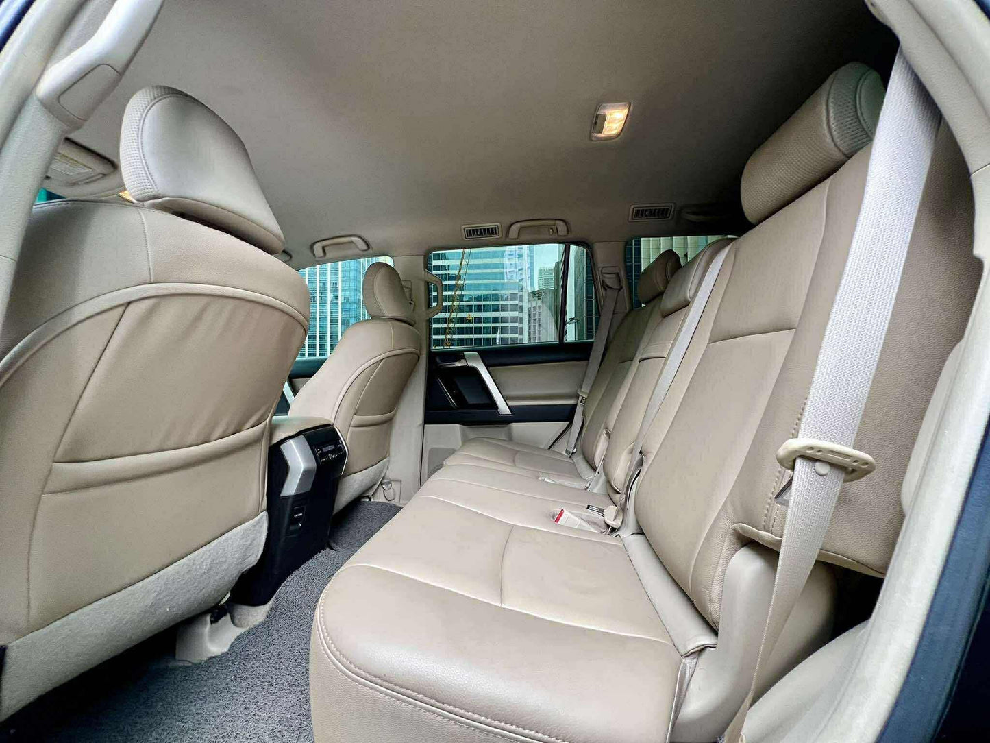 2011 Toyota Land Cruiser Prado VX 4.0 V6 4x4, Automatic, Gas