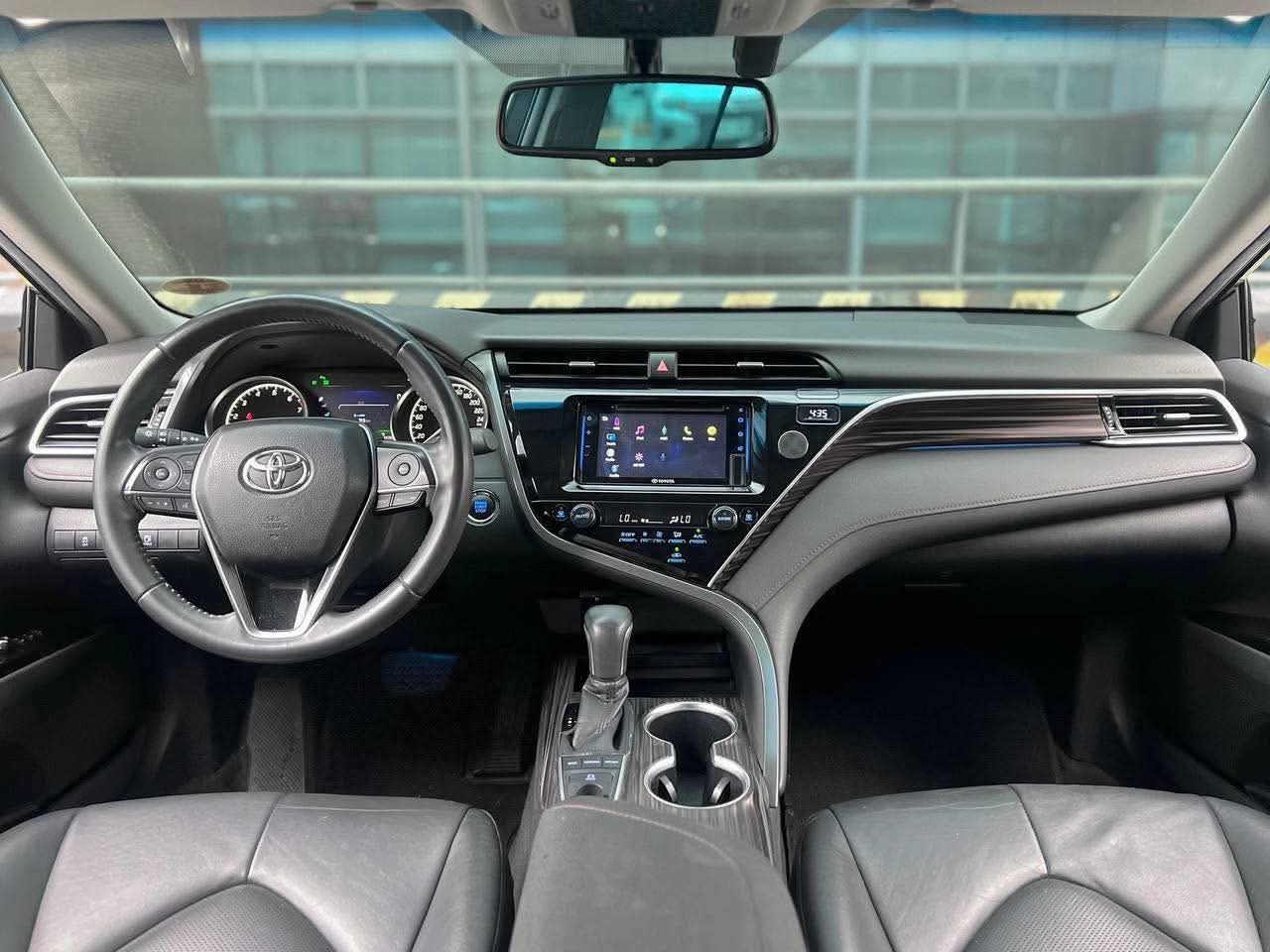 2020 Toyota Camry 2.5 V, Automatic, Gas