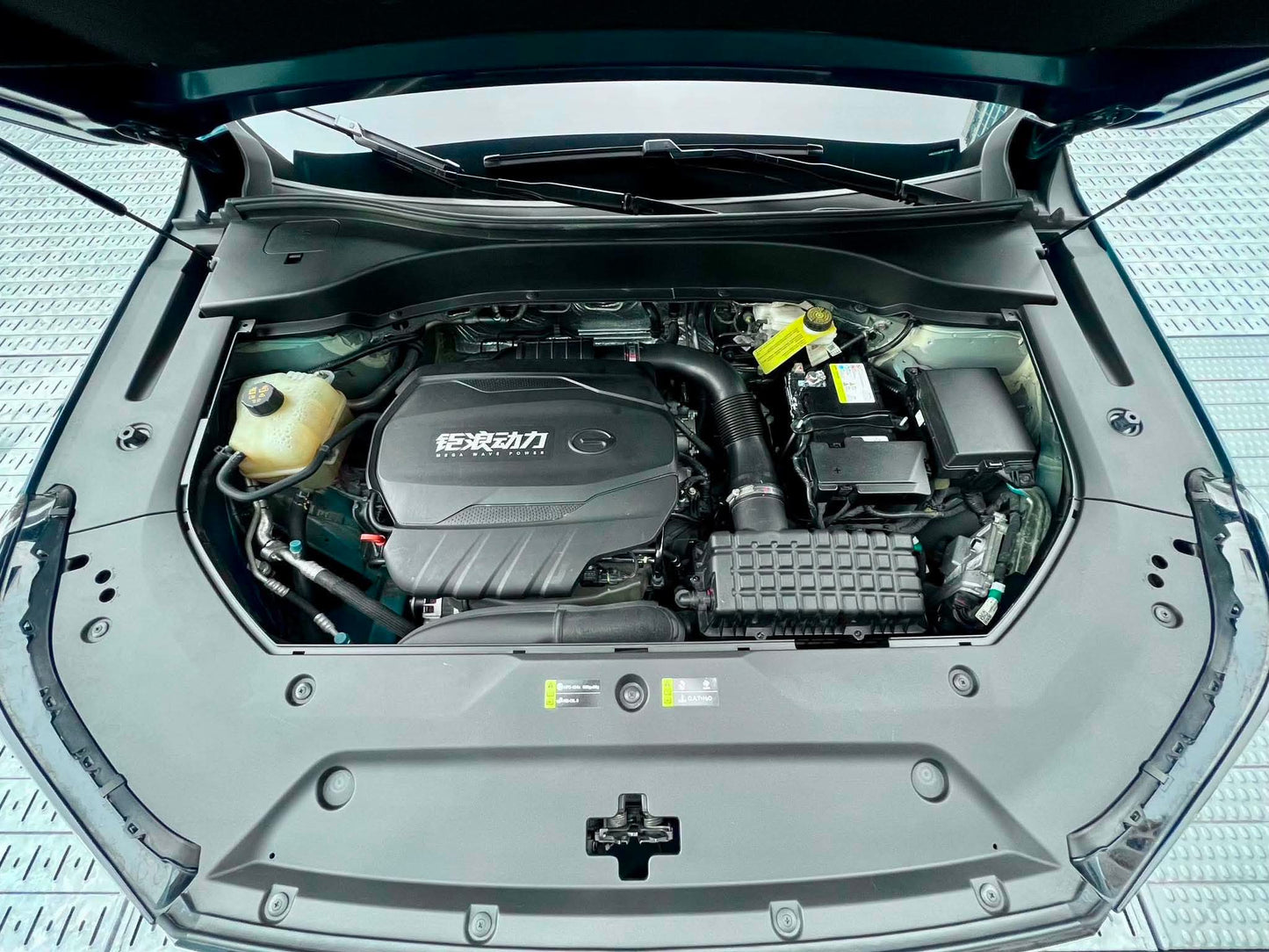 2023 GAC Gs8 GT 2.0 Turbo, Automatic,  Gas