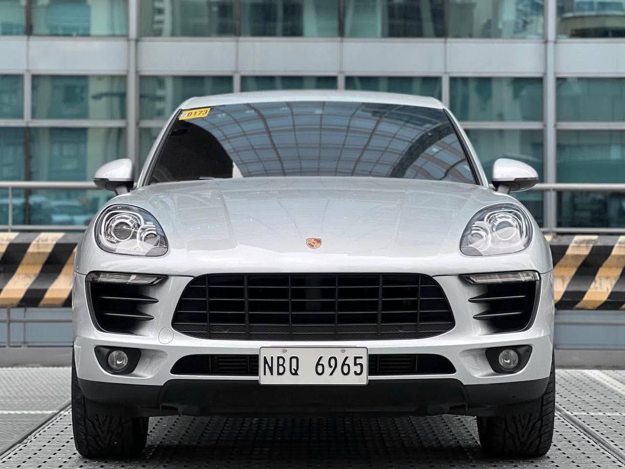 2019 Porsche Macan 2.0T Turbo, Automatic, Gas
