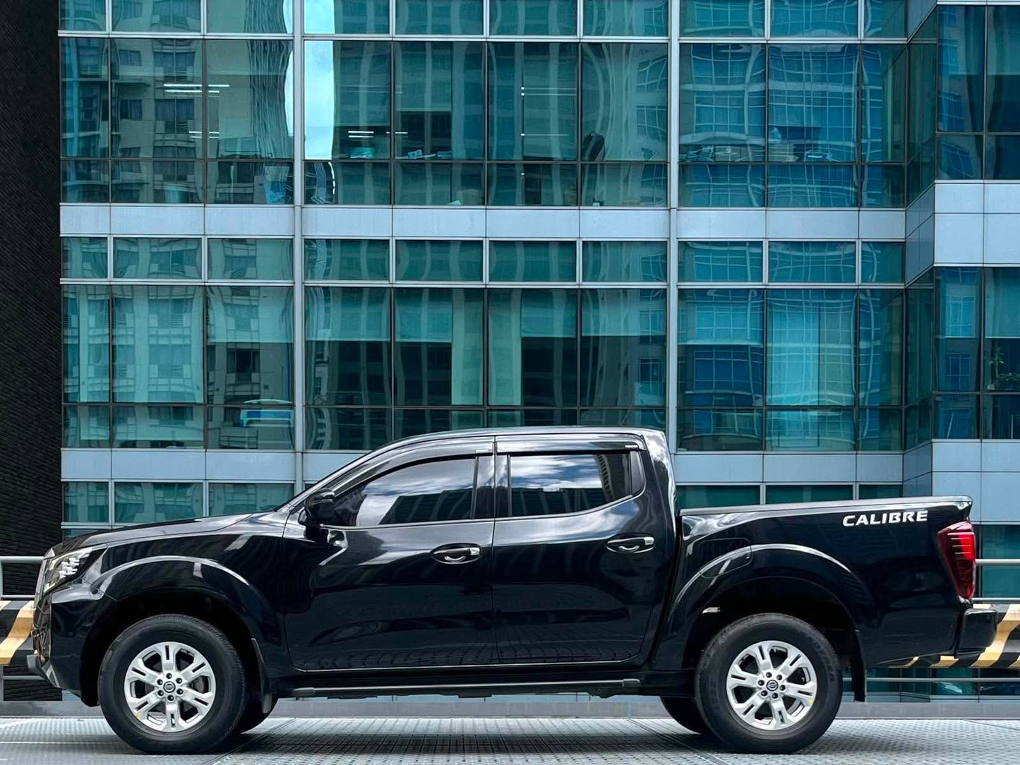 2023 Nissan Navara 2.5 VE, Automatic, Diesel