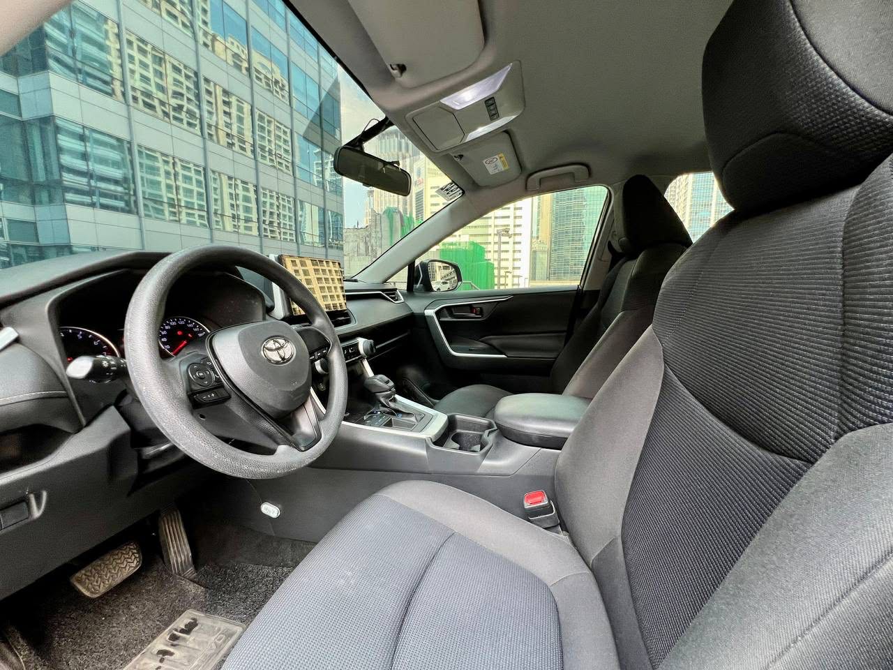 2019 Toyota Rav 4 4x2,  Automatic, Gas