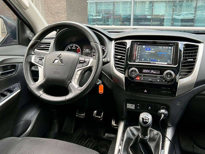 2017 Mitsubishi Montero 2.5 GLX 4x2, Manual, Diesel