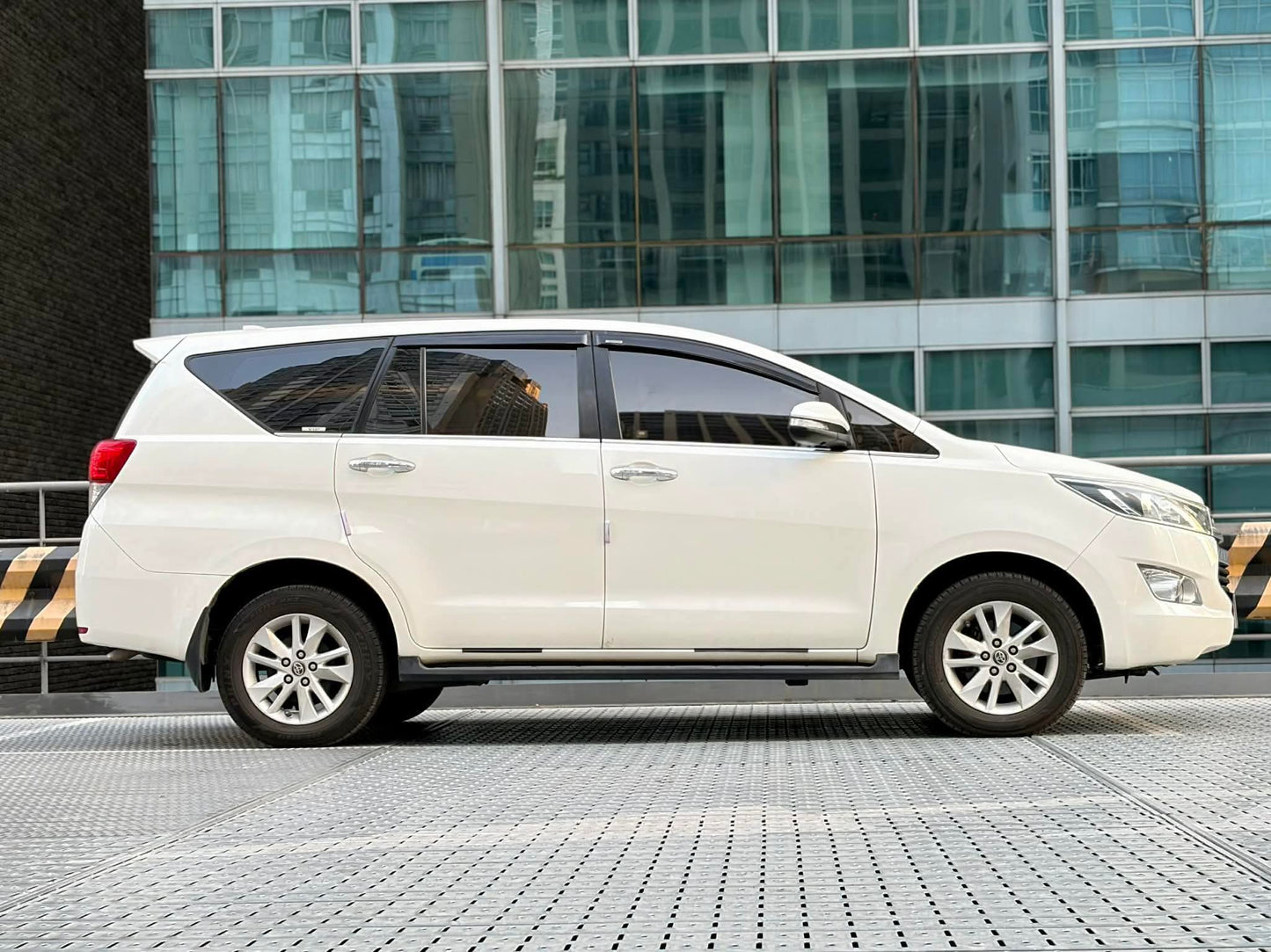2017 Toyota Innova 2.8 G, Automatic, Diesel