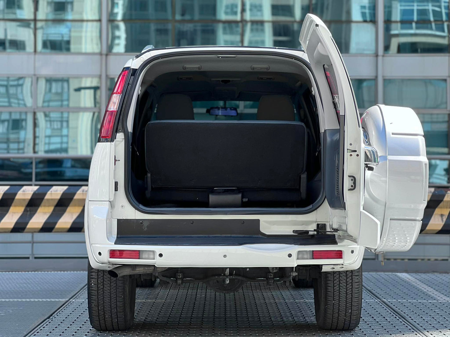 2014 Ford Everest 2.5L 4x2, Automatic, Diesel