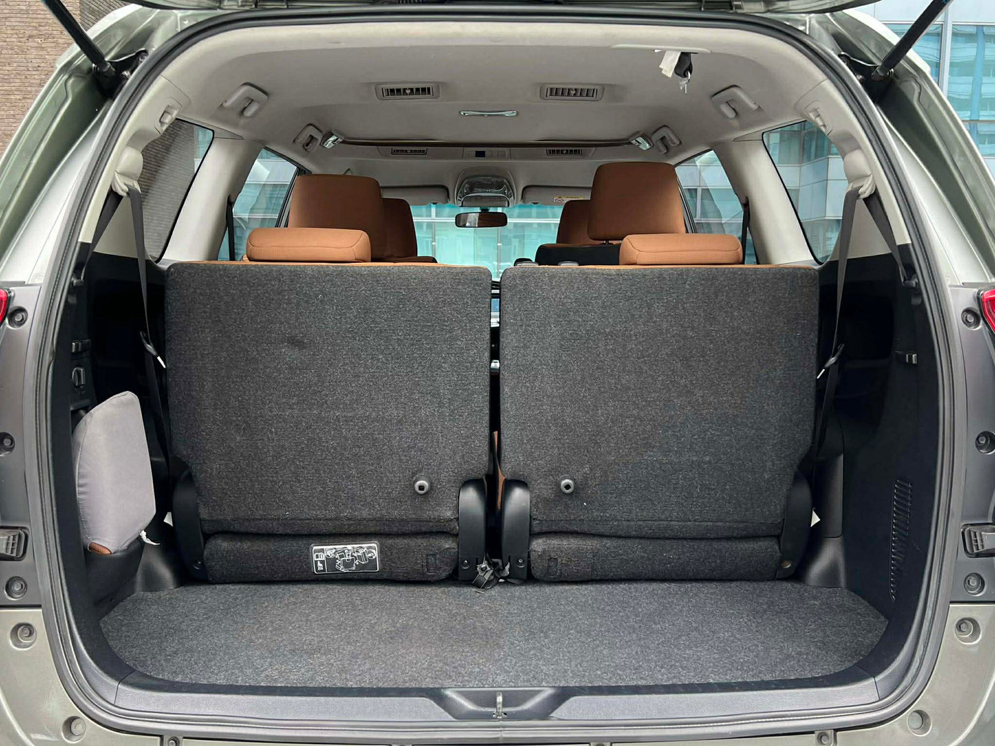 2017 Toyota Innova 2.8 V, Automatic, Diesel