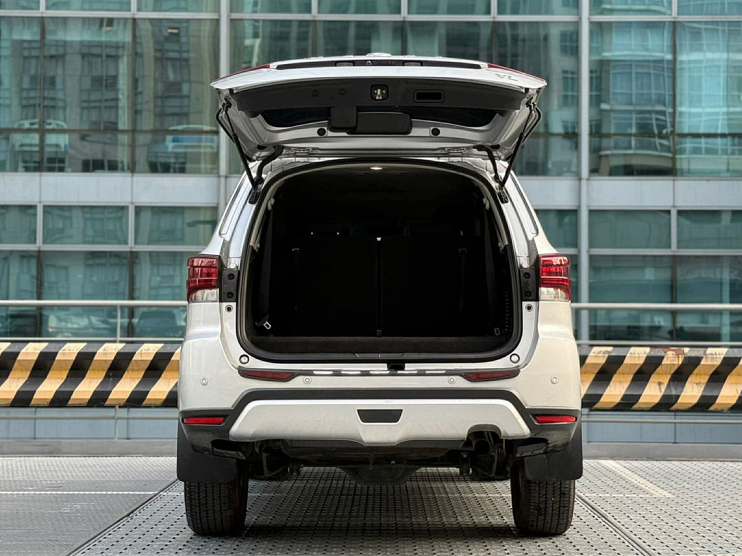 2024 Nissan Terra 2.5 VE 4x2, Automatic, Diesel