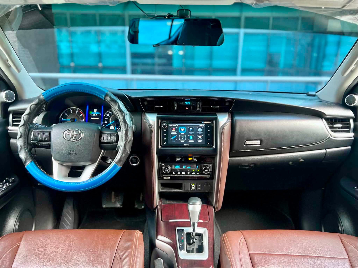 2018 Toyota Fortuner V 2.4, Automatic,  Diesel