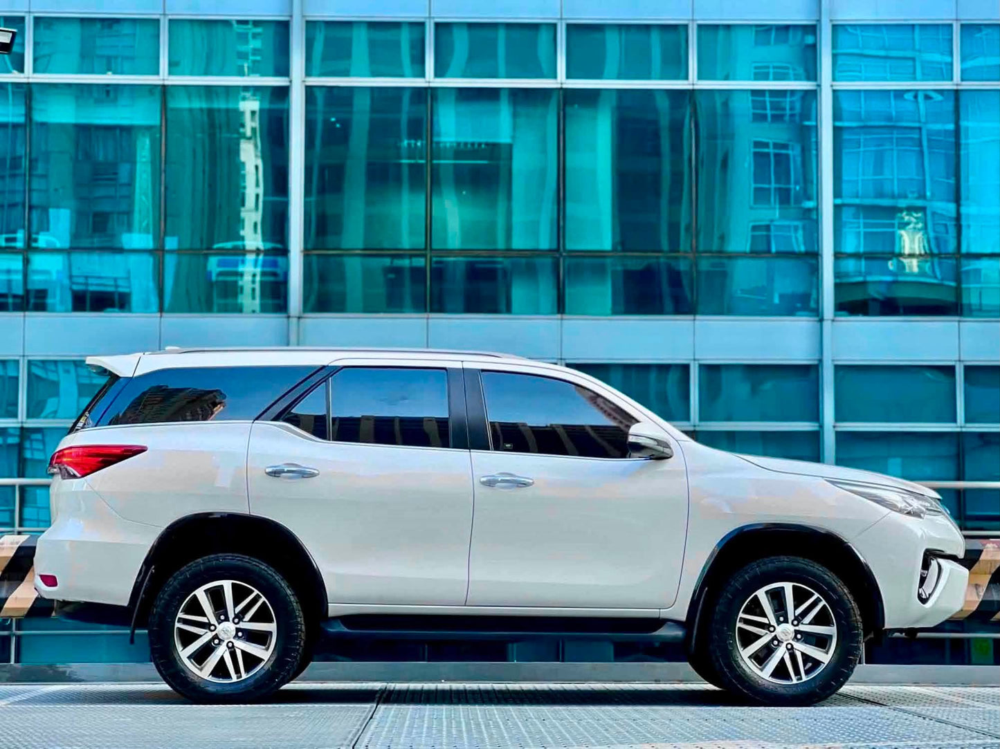 2017 Toyota Fortuner 4x2 V, Automatic, Diesel