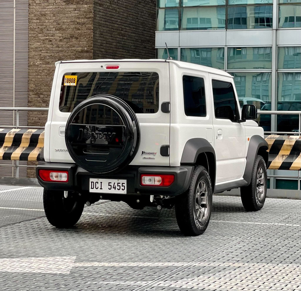 2026 Suzuki Jimny GLX, Automatic, Gas