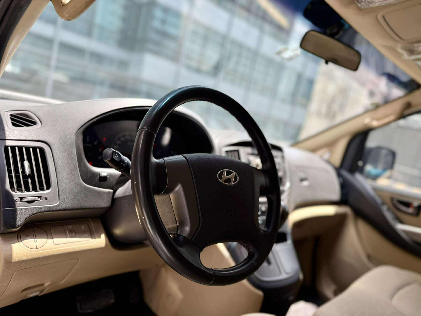 2019 Hyundai Grand Starex 2.5,  Automatic, Diesel