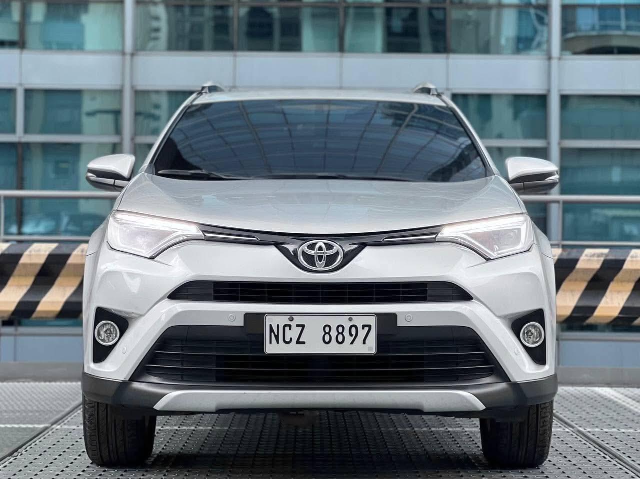 2016 Toyota Rav4 4x4, Automatic, Gas