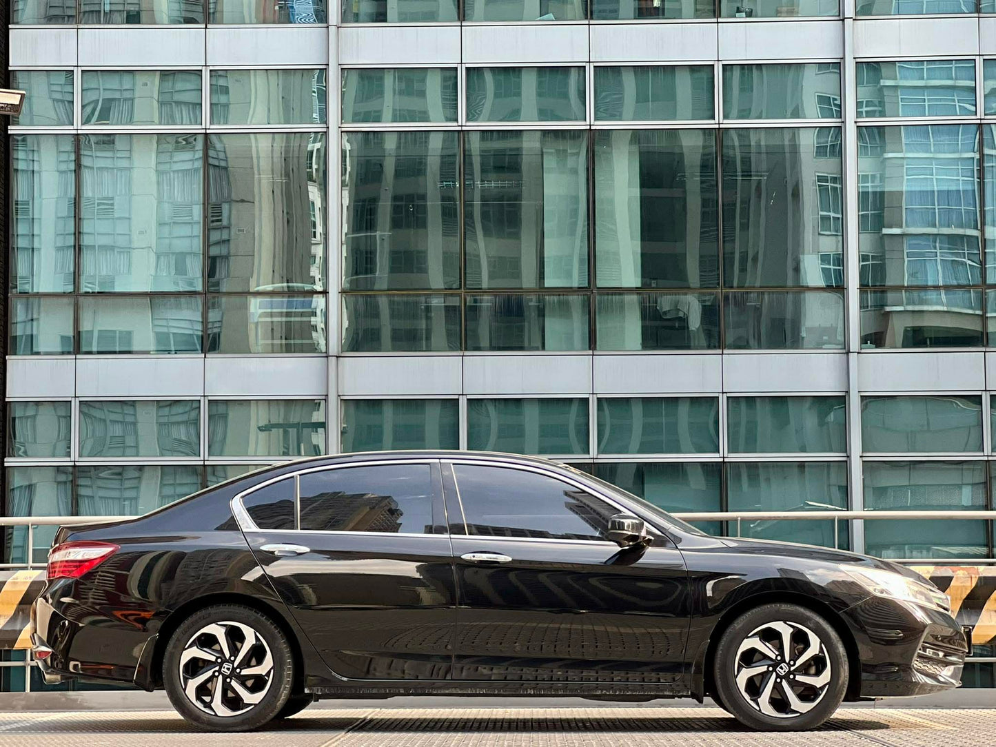 2016 Honda Accord 2.4, Automatic, Gas