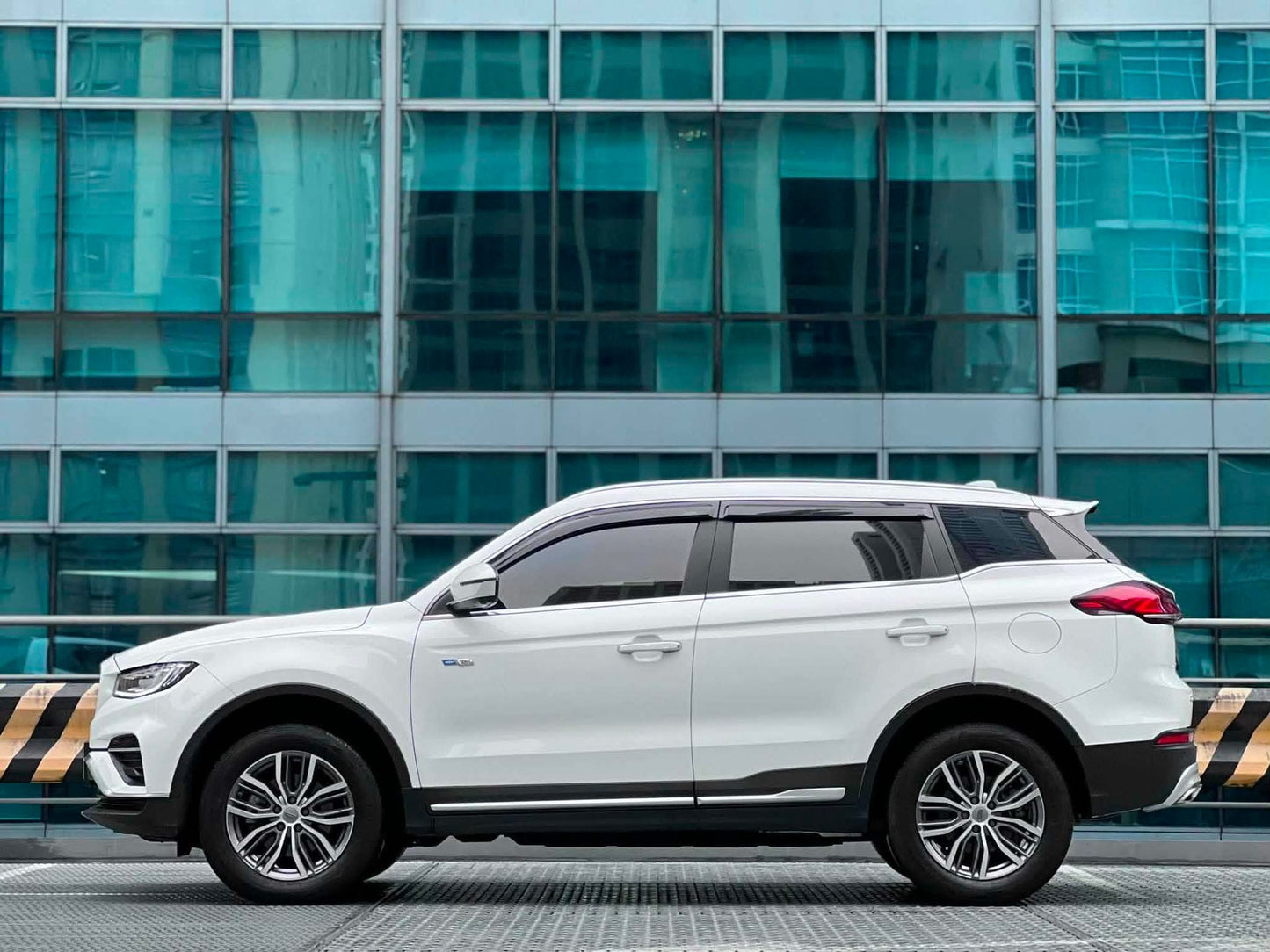 2022 Geely Azkarra Luxury AWD 1.5,  Automatic, Gas