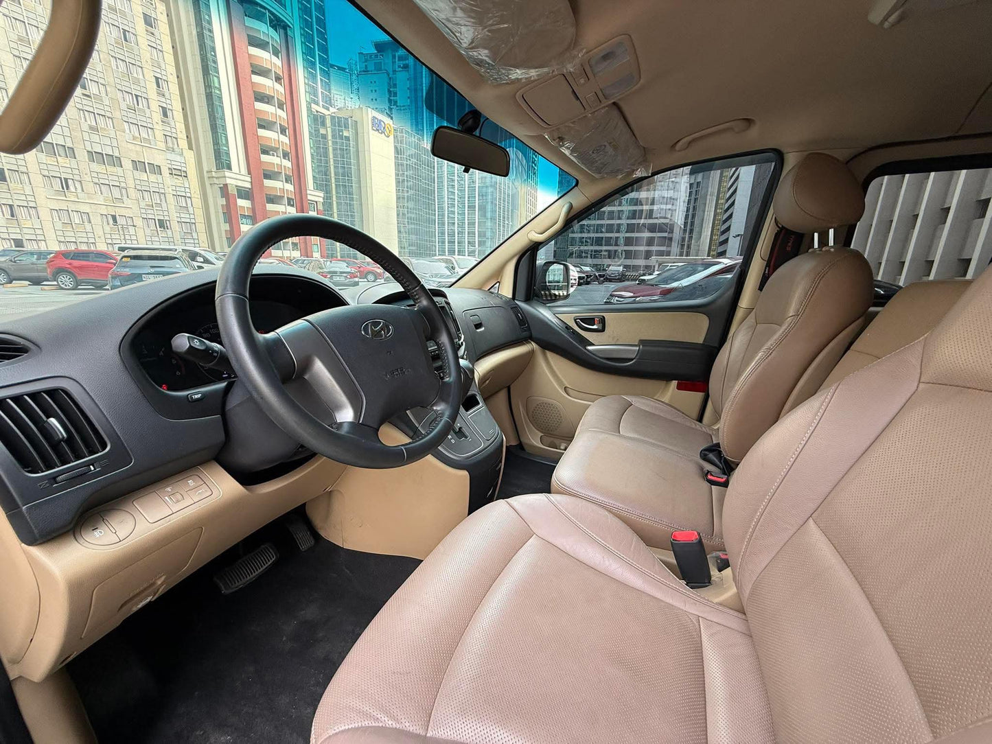 2020 Hyundai Grand Starex 2.5 Gold, Automatic, Diesel