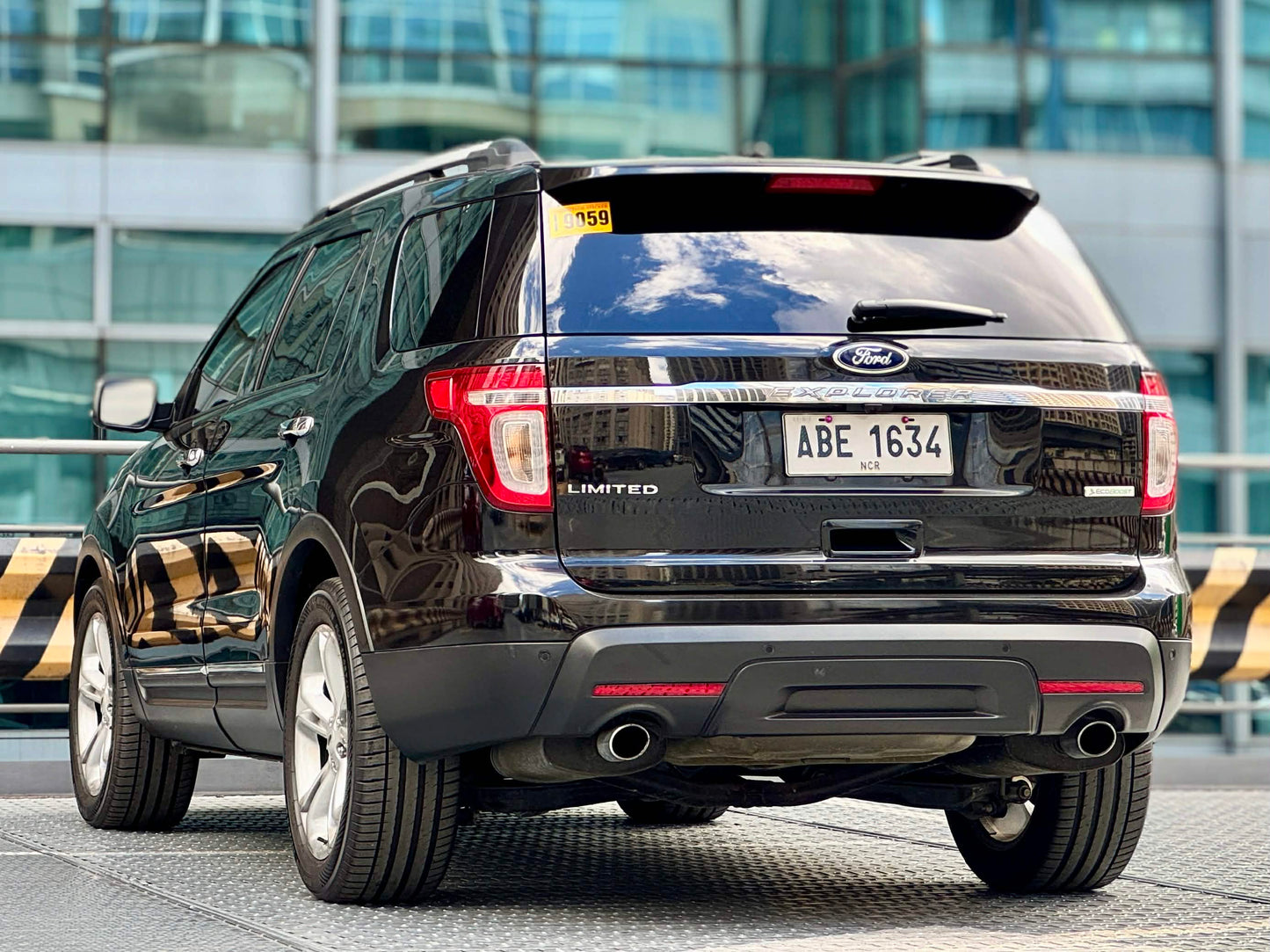 2015 Ford Explorer 4x2 Ecoboost 2.0, Automatic, Gas