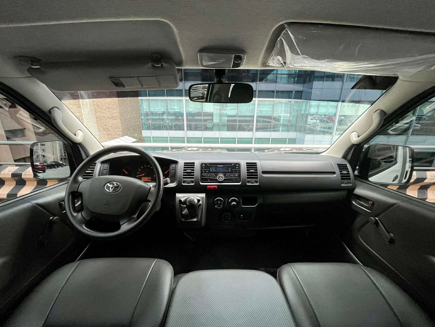 2021 Toyota Hiace Commuter 3.0, Diesel, Manual