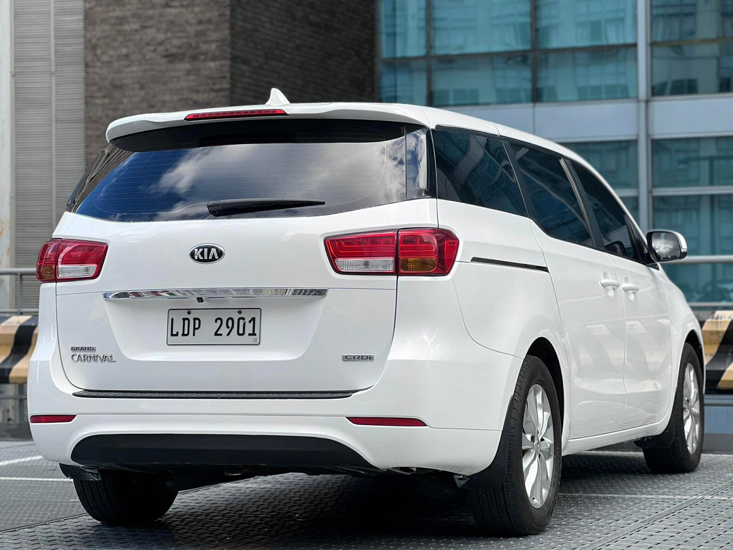 2016 Kia Carnival 2.2, Automatic, Diesel