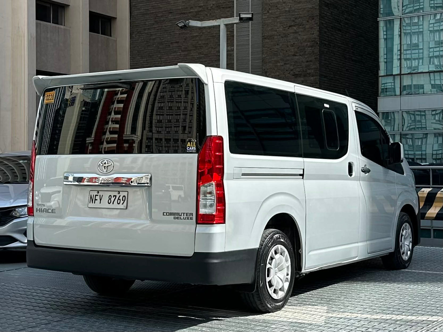 2020 Toyota Hi Ace 2.8, Commuter Deluxe, Manual, Diesel