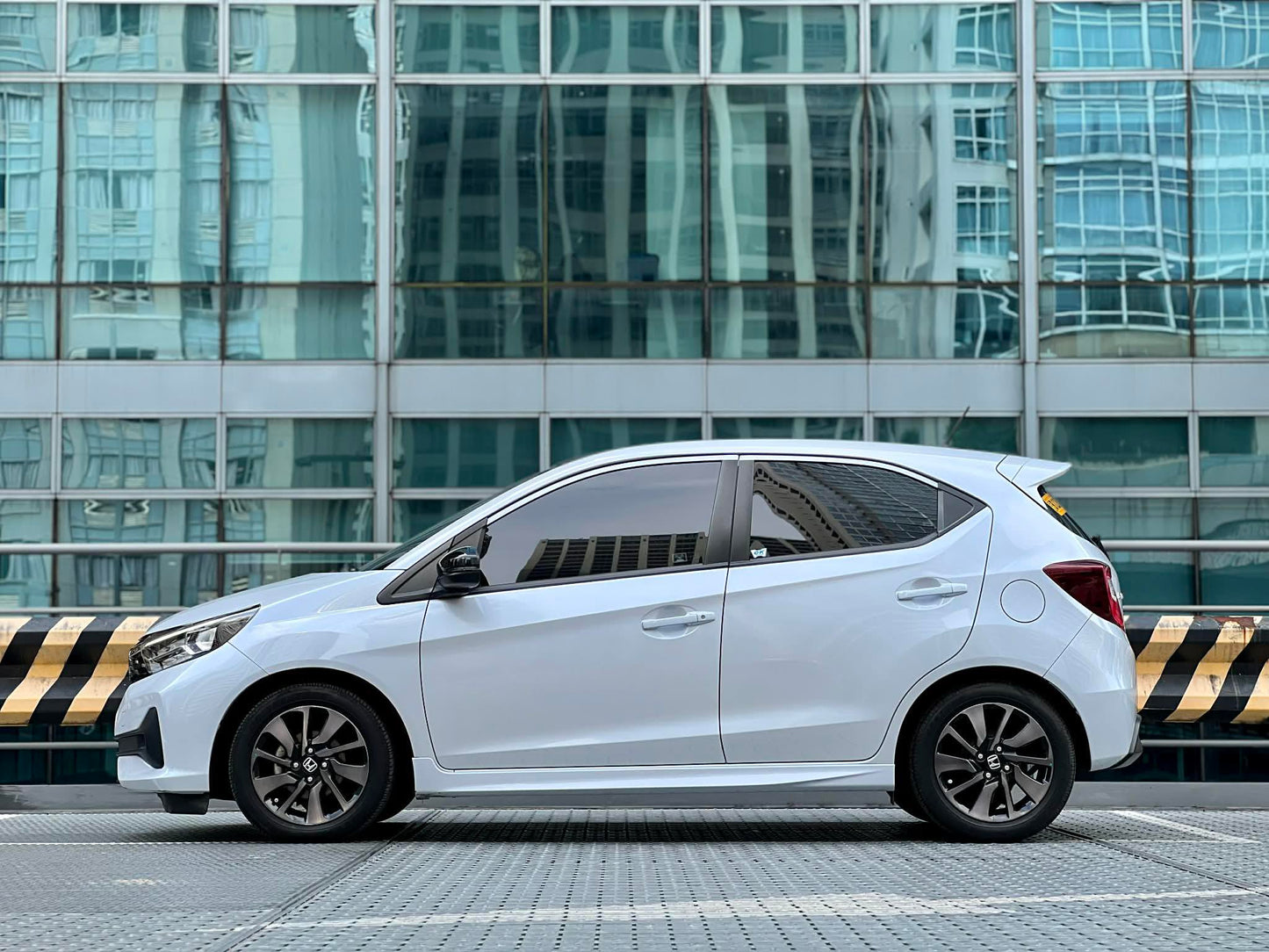 2023 Honda Brio RS 1.2 Black Top CVT, Automatic, Gas