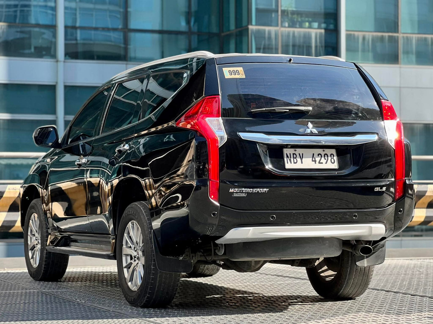 2017 Mitsubishi Montero GLS Sport 2.5, Automatic, Gas