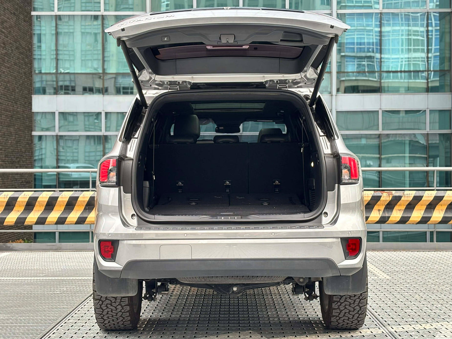 2024 Ford Everest Titanium Plus 4x2 2.0 Turbo,  Automatic, Diesel