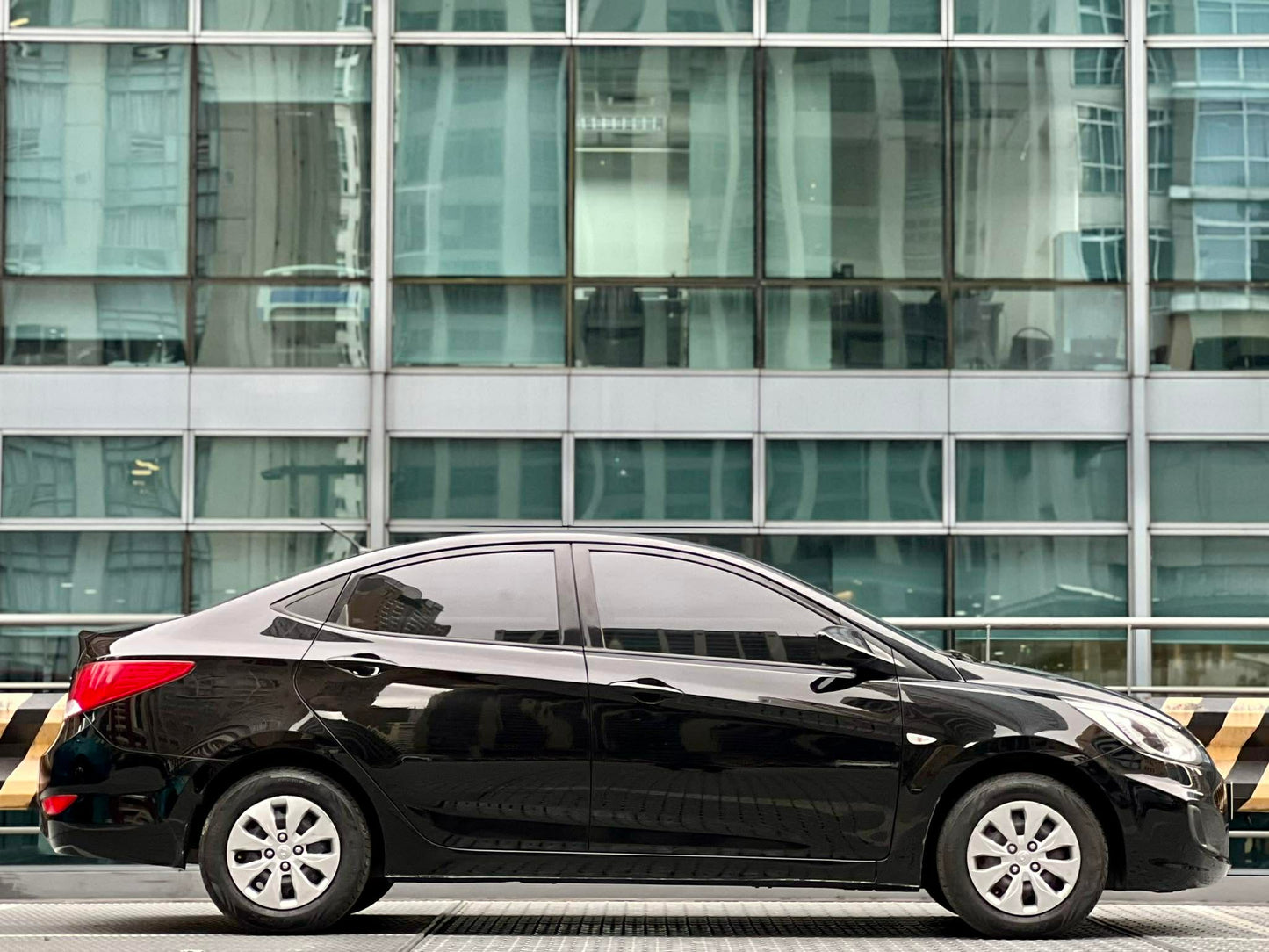 2017 Hyundai Accent GL 1.4, Automatic, Gas