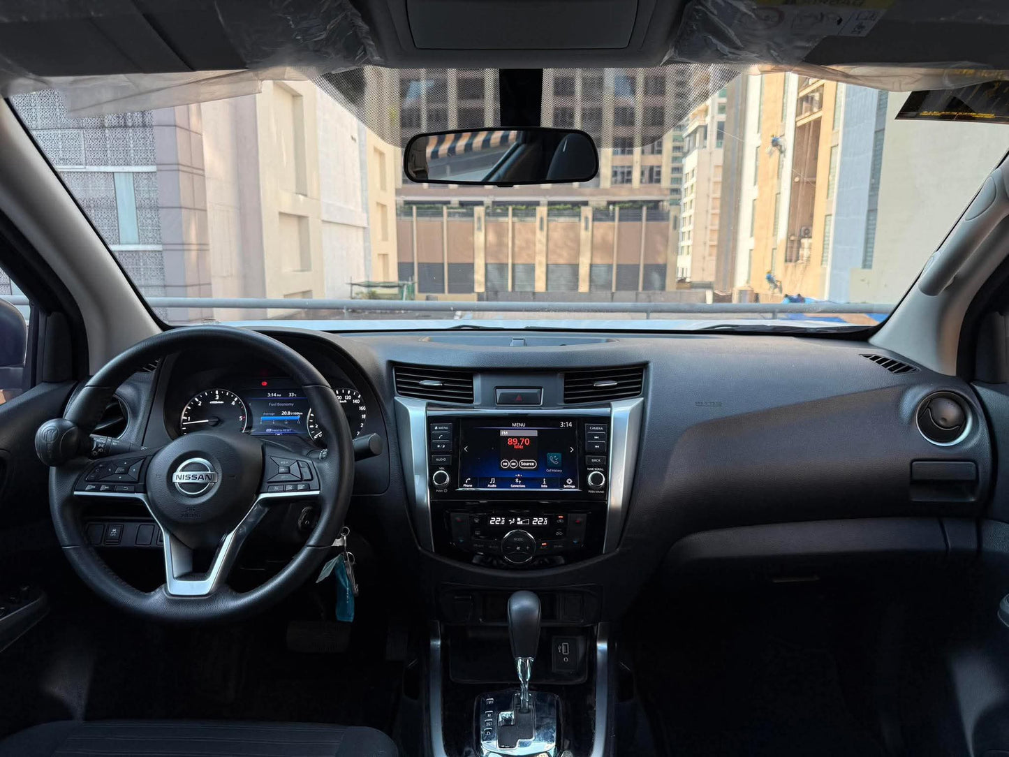 2024 Nissan Navara 2.5 VE Calibre, Automatic, Diesel