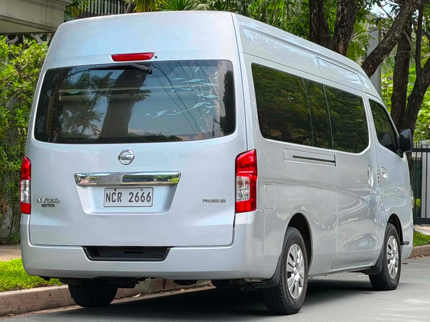 2018 Nissan Urvan Premium NV350 2.5, Automatic, Diesel Artista Van
