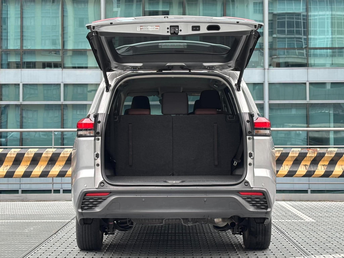 2023 Toyota Innova Zenix 2.0 V, Automatic, Gas
