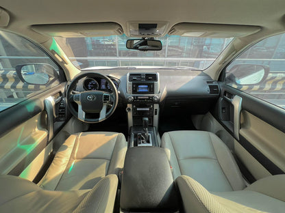 2011 Toyota Land Cruiser Prado VX 4X4, Automatic, Gas