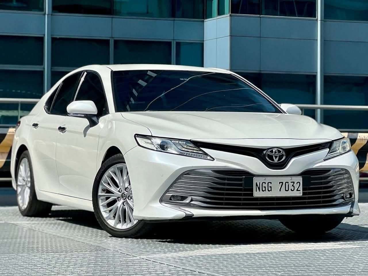 2020 Toyota Camry 2.5 V, Automatic, Gas