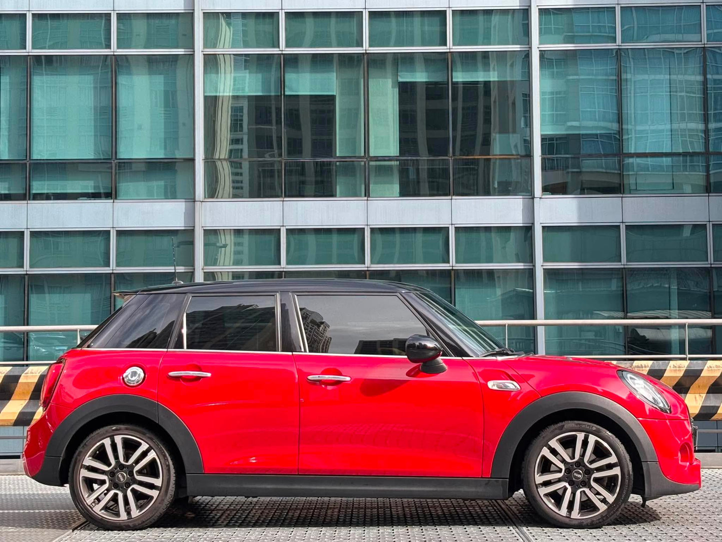 2021 MINI Cooper S 2.0 5-Door, Automatic, Gas