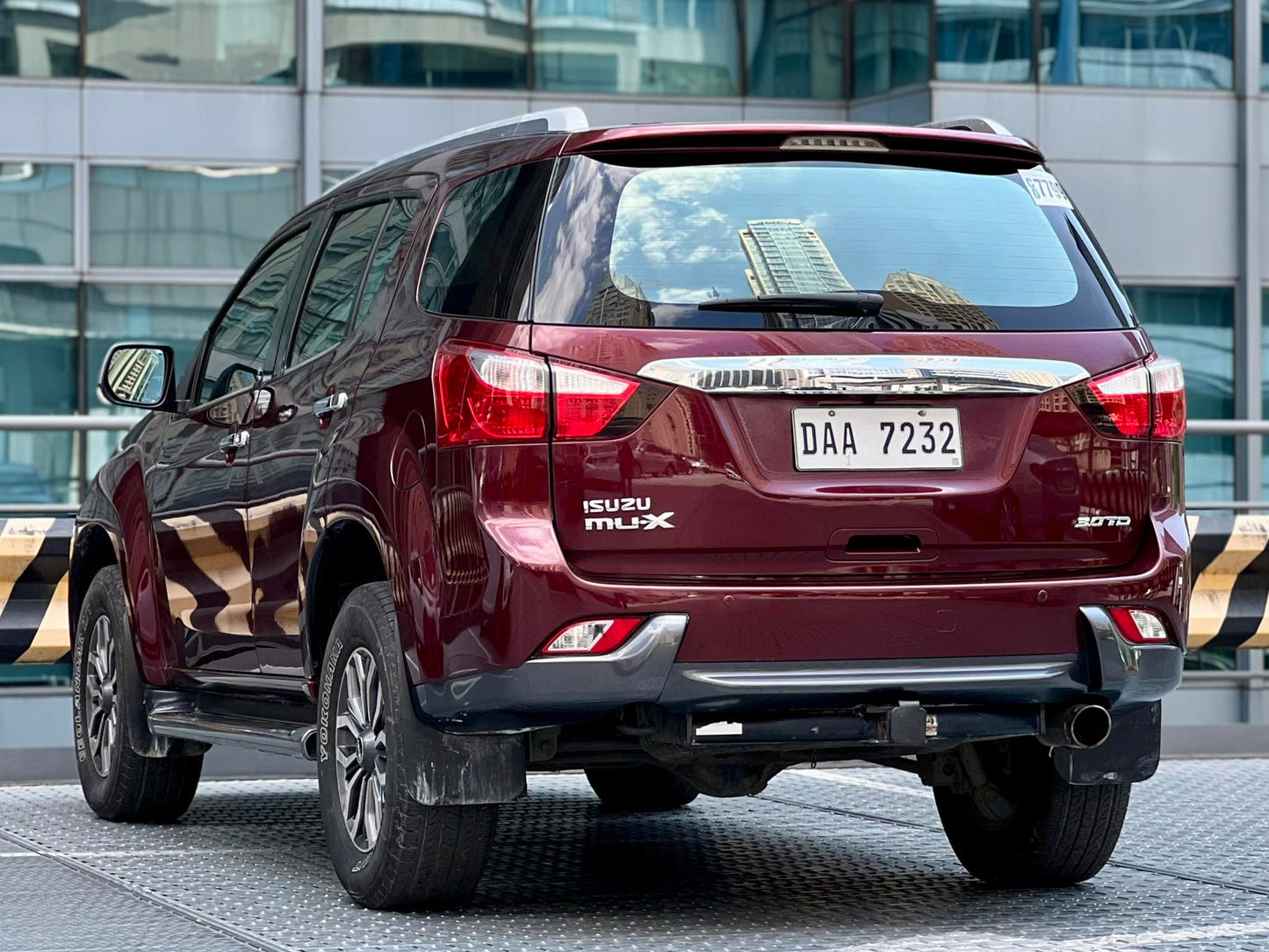 2017 Izuzu MUX LSA 4x2 2.5, Automatic, Diesel