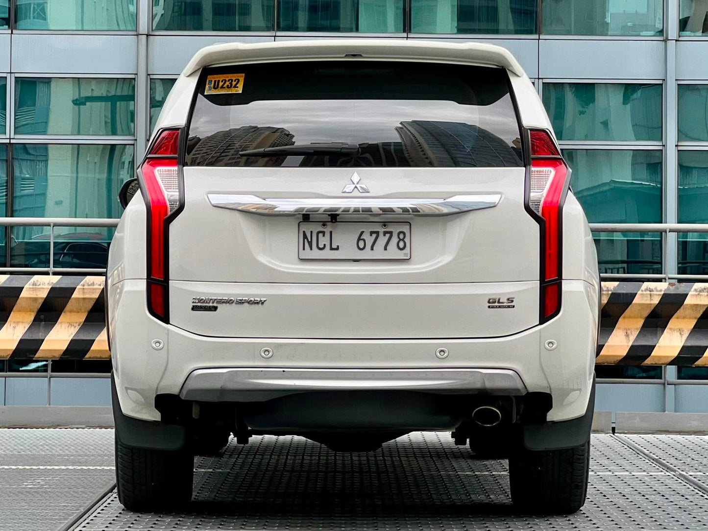 2017 Mitsubishi Montero GLS Premium 2.5, Automatic, Diesel