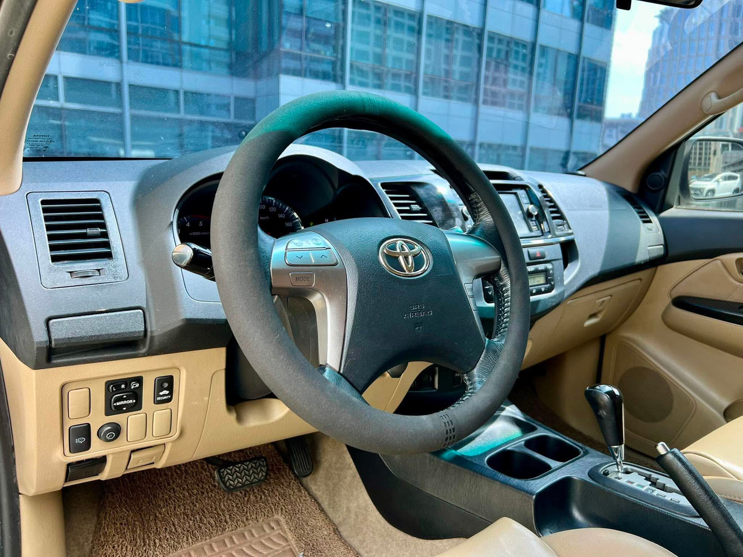 2014 Toyota Fortuner V 4x2 2.5, Automatic, Diesel