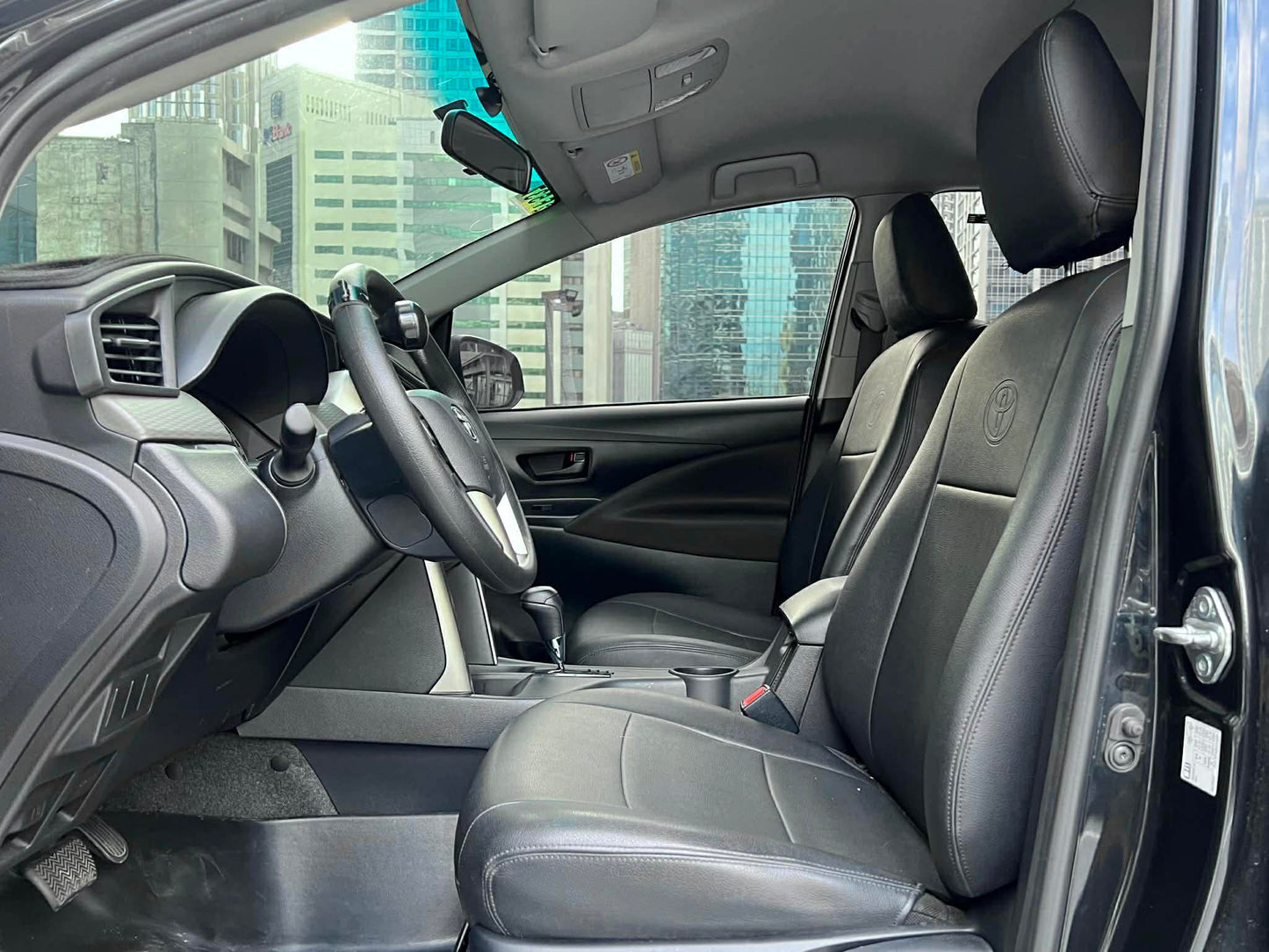 2022 Toyota Innova 2.8 E, Automatic, Diesel