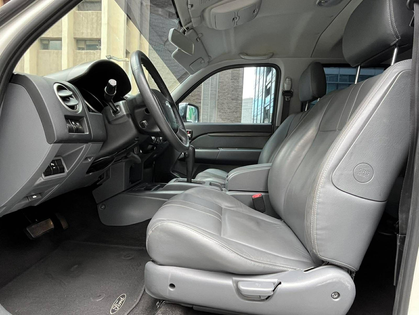 2014 Ford Everest 4x2 2.5, Automatic, Diesel